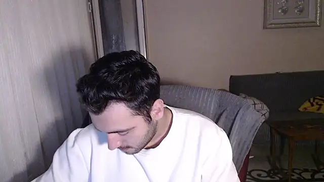 handsomeee04 online show from 18, 10, 2025