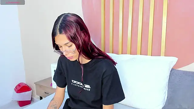 Snapshot of Nicole_Angels_ chatting on 17, 9, 2025 Nicole Angels online show from 17, 9, 2025