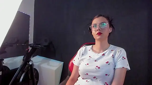 Snapshot of Abril_jones10 chatting on 30, 12, 2024 Abril jones10 online show from 30, 12, 2024