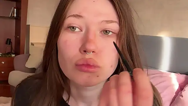 eva varnerr online show from 25, 5, 2026