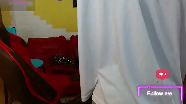 Snapshot of andy_dan18 chatting on 25, 10, 2025 andy dan18 online show from 25, 10, 2025