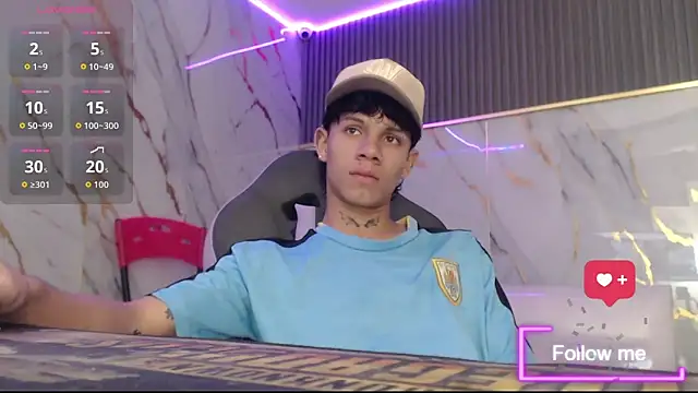 Snapshot of andy_dan18 chatting on 27, 10, 2025 andy dan18 online show from 27, 10, 2025