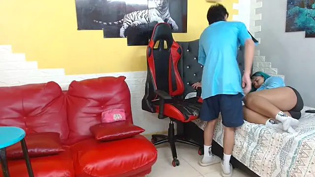 Snapshot of andy_dan18 chatting on 19, 11, 2025 andy dan18 online show from 19, 11, 2025