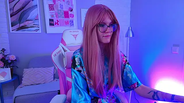 Snapshot of NellieLoyns chatting on 9, 2, 2025 NellieLoyns online show from 9, 2, 2025