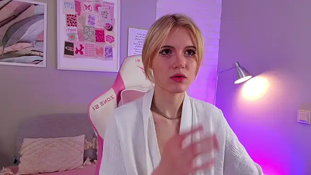 Snapshot of NellieLoyns chatting on 13, 3, 2025 NellieLoyns online show from 13, 3, 2025