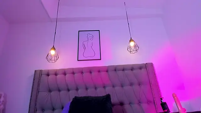 GysellHanson online show from 28, 2, 2025