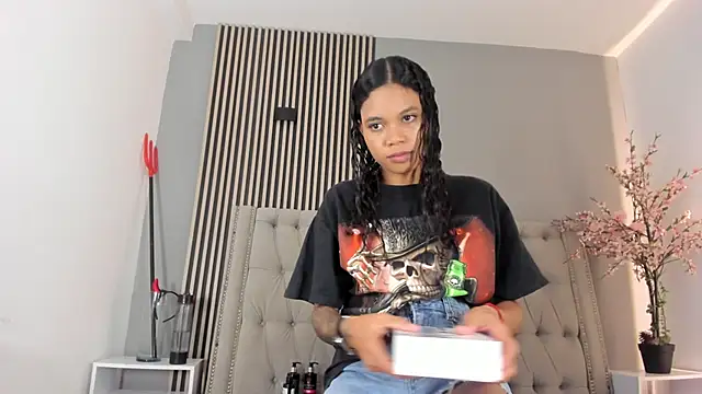 GysellHanson online show from 23, 11, 2025