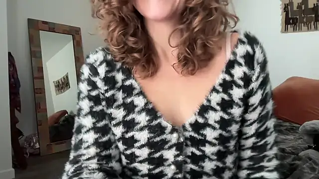 leahsparkles online show from 24, 11, 2025