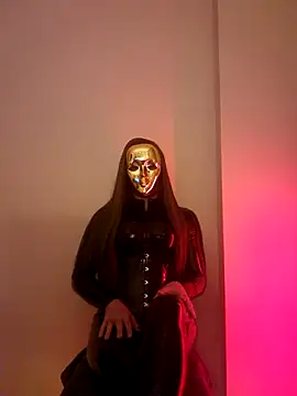 NoraInMask online show from 4, 3, 2025