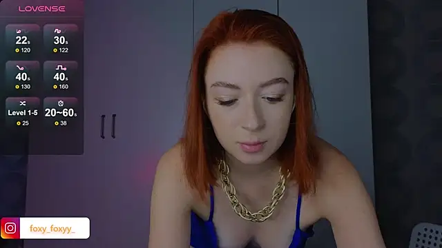 Snapshot of Cuteroxyfoxy chatting on 5, 4, 2026 Cuteroxyfoxy online show from 5, 4, 2026