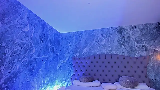 LucyLovelyy online show from 8, 3, 2025