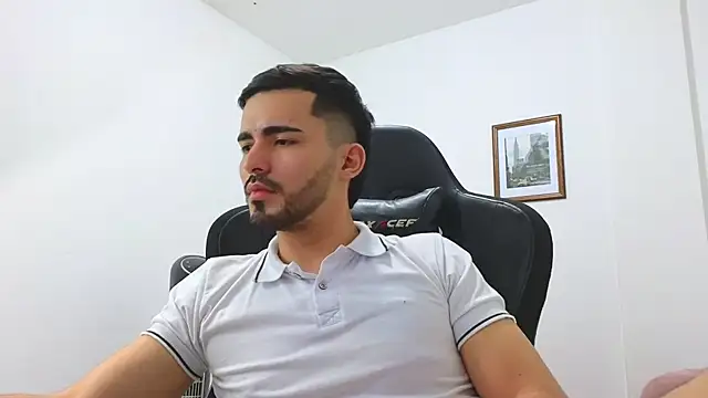 Massimoo 07 online show from 5, 1, 2025