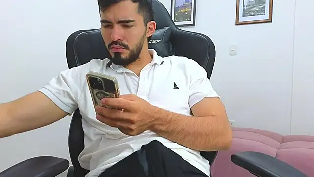 Massimoo 07 online show from 7, 2, 2025