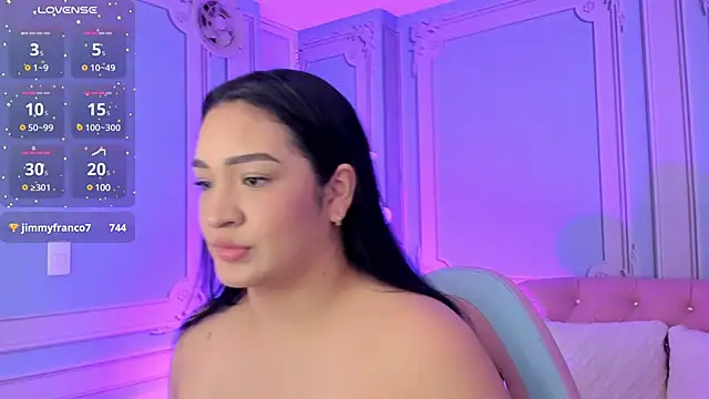 stefany duque1  online show from 31, 12, 2024