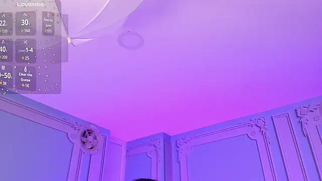 stefany duque1  online show from 10, 1, 2025