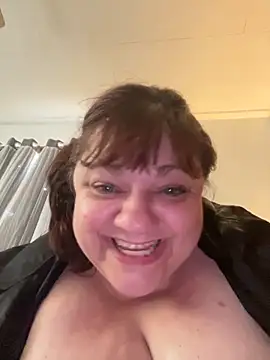 Snapshot of Luciouslouise72@xh chatting on 26, 9, 2025 Luciouslouise72xh online show from 26, 9, 2025