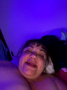 Snapshot of Luciouslouise72@xh chatting on 17, 12, 2025 Luciouslouise72xh online show from 17, 12, 2025