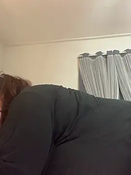 Snapshot of Luciouslouise72@xh chatting on 2, 3, 2026 Luciouslouise72xh online show from 2, 3, 2026