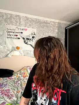 Snapshot of Sabrina_shells chatting on 1, 10, 2025 Sabrina shells online show from 1, 10, 2025