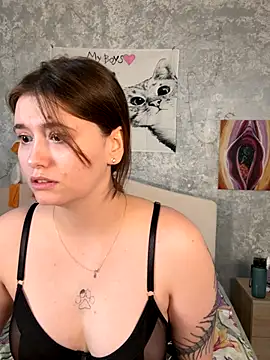 Snapshot of Sabrina_shells chatting on 2, 10, 2025 Sabrina shells online show from 2, 10, 2025