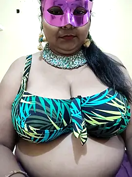 Snapshot of LustyBhabhi chatting on 2, 10, 2025 LustyBhabhi online show from 2, 10, 2025