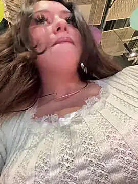 AndreaMood online show from 3, 3, 2025