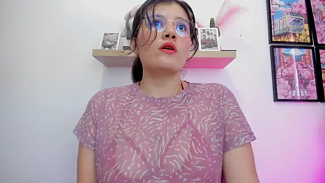 Carolina Burninng online show from 27, 9, 2025