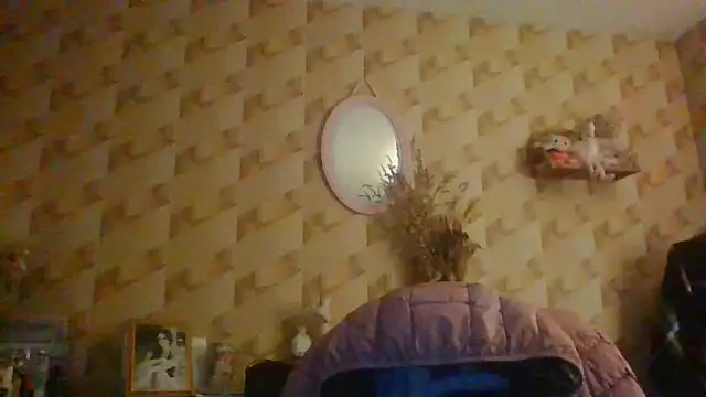 BELLAMORGANE1 online show from 24, 12, 2024