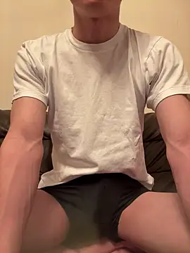 Snapshot of miichannnnn chatting on 4, 3, 2025 miichannnnn online show from 4, 3, 2025