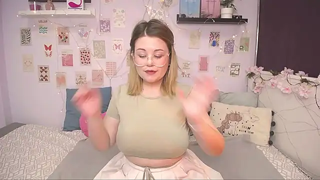 Snapshot of TessPleasure chatting on 27, 1, 2025 TessPleasure online show from 27, 1, 2025