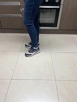 Gaby kat online show from 19, 11, 2025