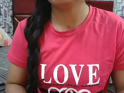 Snapshot of Somiya87 chatting on 15, 11, 2025 Somiya87 online show from 15, 11, 2025