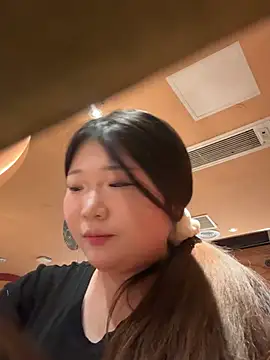 Snapshot of Happyou2 chatting on 22, 2, 2025 Happyou2 online show from 22, 2, 2025