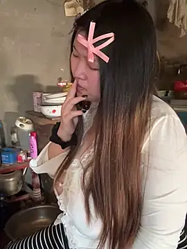 Snapshot of Happyou2 chatting on 14, 3, 2025 Happyou2 online show from 14, 3, 2025