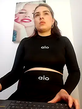 Snapshot of VictoriaMolina chatting on 20, 9, 2025 VictoriaMolina online show from 20, 9, 2025