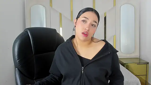 IsabellRodriguez18 online show from 30, 9, 2025