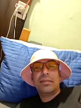 Snapshot of zeus2630 chatting on 29, 11, 2025 zeus2630 online show from 29, 11, 2025