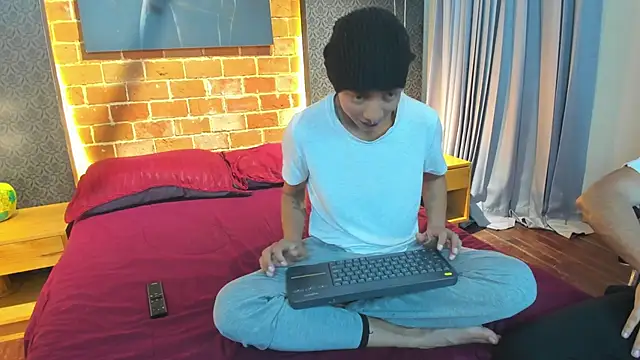 AntonAndSofii online show from 20, 1, 2025