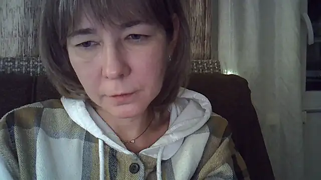 Snapshot of EllaJohnsonX chatting on 6, 1, 2025 EllaJohnsonX online show from 6, 1, 2025