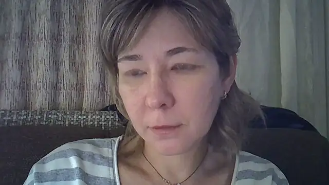 Snapshot of EllaJohnsonX chatting on 12, 1, 2025 EllaJohnsonX online show from 12, 1, 2025