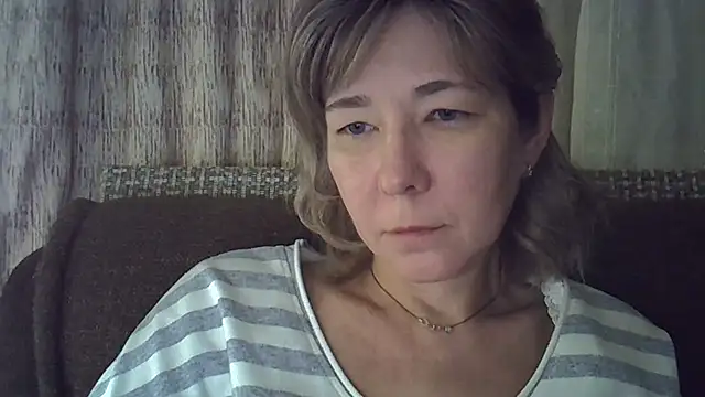 Snapshot of EllaJohnsonX chatting on 12, 1, 2025 EllaJohnsonX online show from 12, 1, 2025