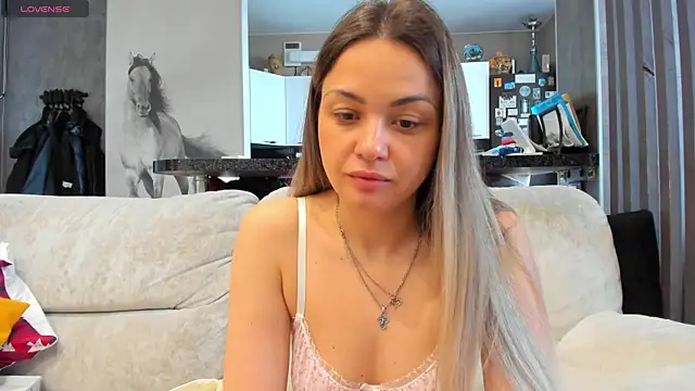 Mia   murrr online show from 12, 5, 2026