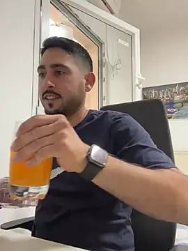 Snapshot of luffykingofpirets chatting on 2, 2, 2025 luffykingofpirets online show from 2, 2, 2025