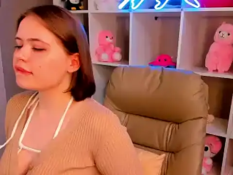 EricaElliott online show from 18, 2, 2025