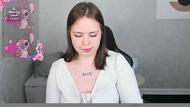 EricaElliott online show from 30, 9, 2025