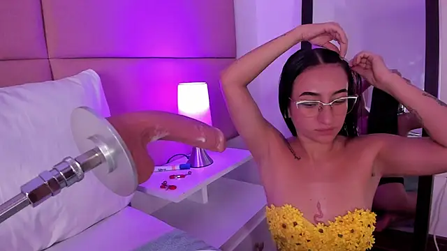 Snapshot of SammyMorales chatting on 19, 2, 2025 SammyMorales online show from 19, 2, 2025