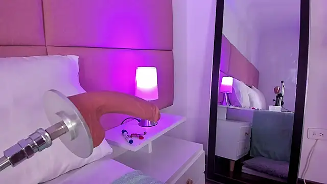 Snapshot of SammyMorales chatting on 10, 3, 2025 SammyMorales online show from 10, 3, 2025