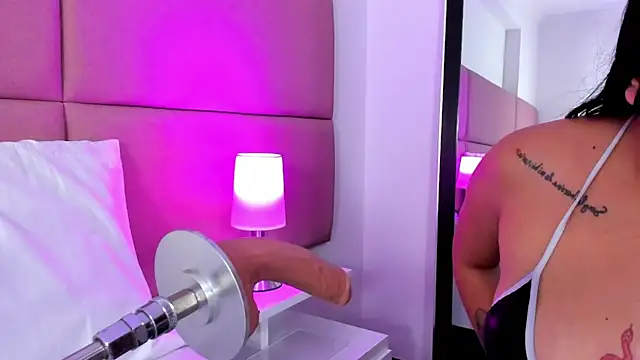 Snapshot of SammyMorales chatting on 15, 11, 2025 SammyMorales online show from 15, 11, 2025