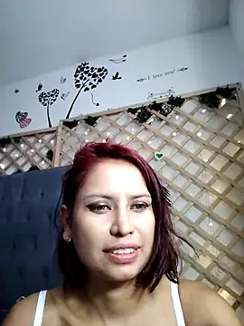 Mia WAll online show from 6, 1, 2025