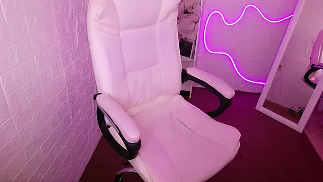Snapshot of StellaFrost chatting on 14, 10, 2025 StellaFrost online show from 14, 10, 2025